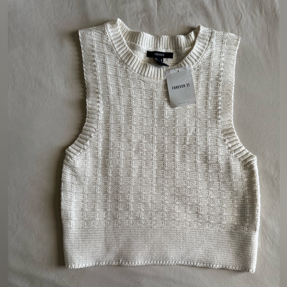 Forever21 cream textured sweater vest